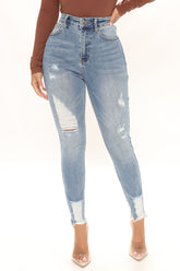 The Comeback High Rise Skinny Jeans - Light Blue Wash Ins Street